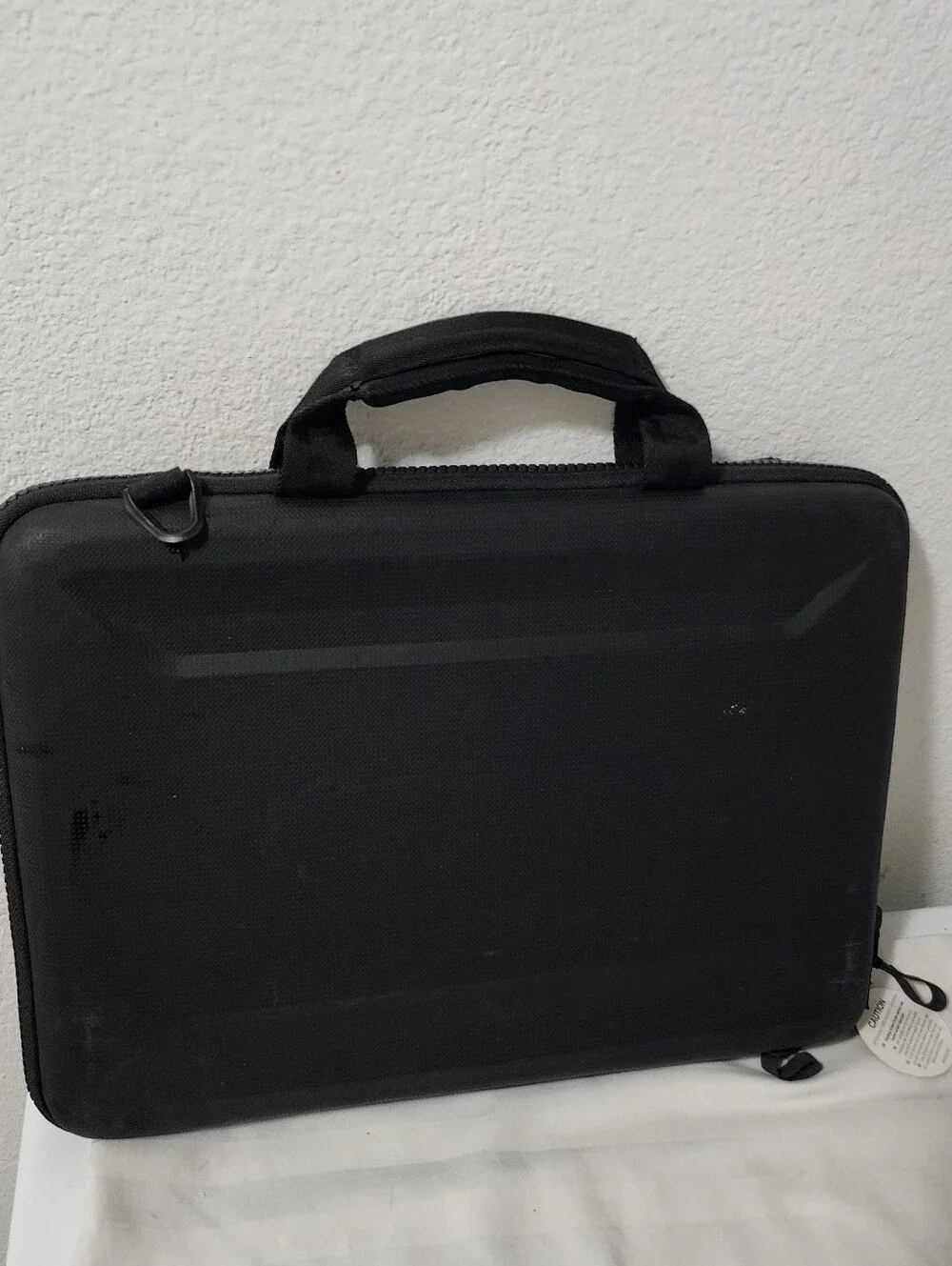 Thule Black Hard-Shell Laptop Briefcase with Detachable Shoulder Strap
